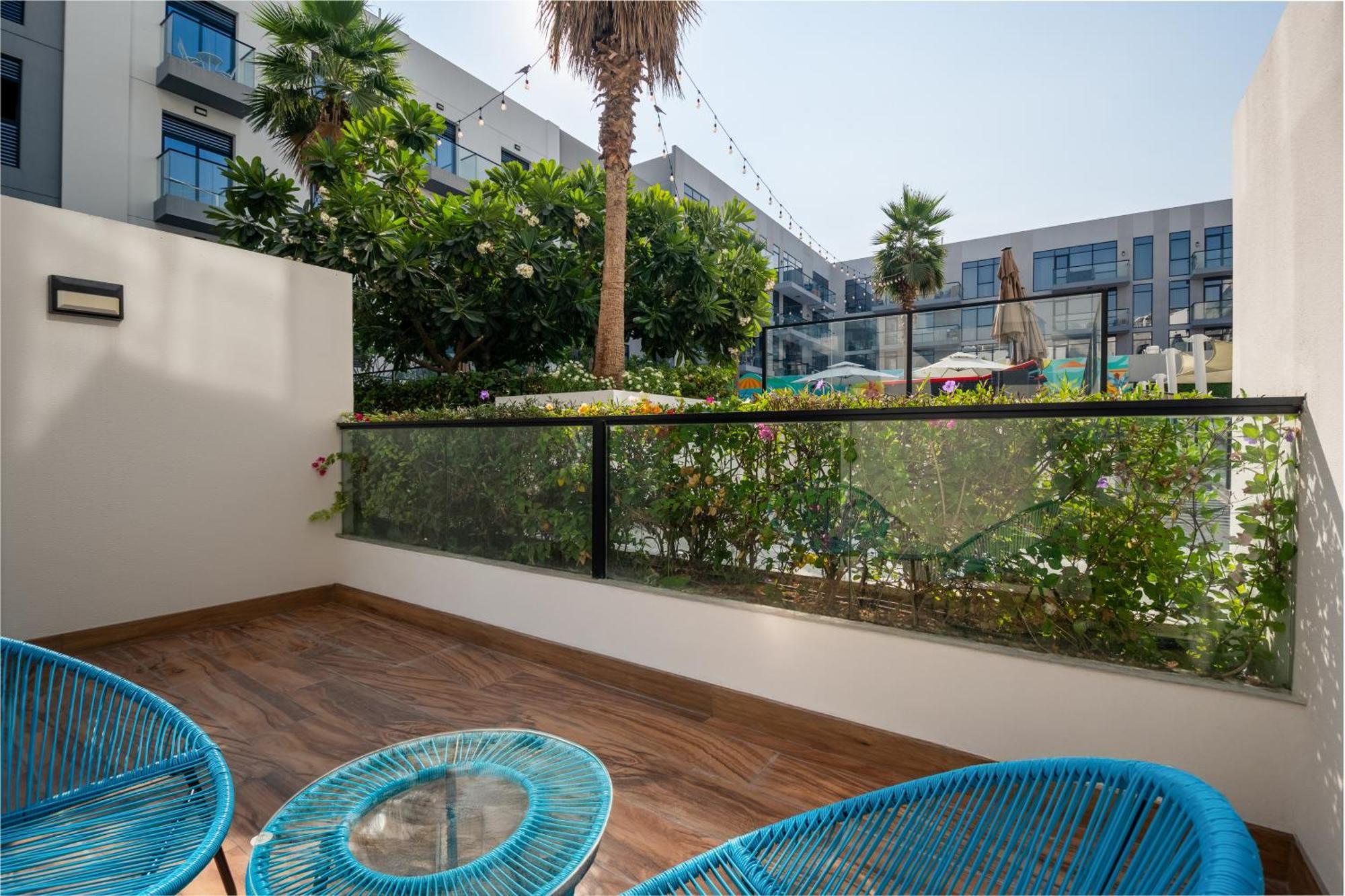 Aparthotel Izzzi Life Mint Dubái Exterior foto