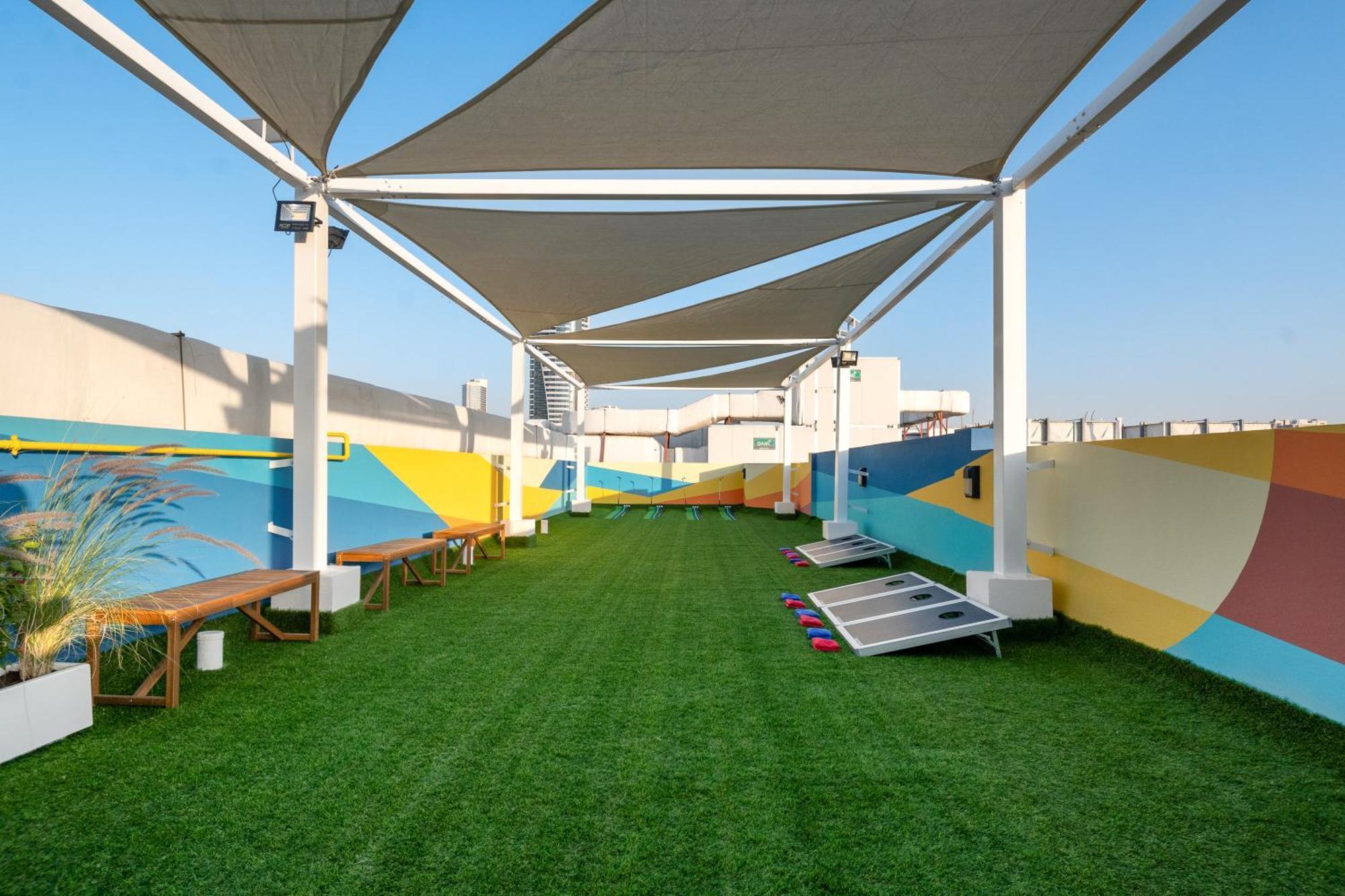 Aparthotel Izzzi Life Mint Dubái Exterior foto